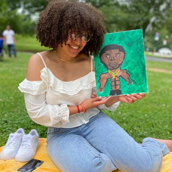 Spring blouse 🤩 - Picture 1 of 2